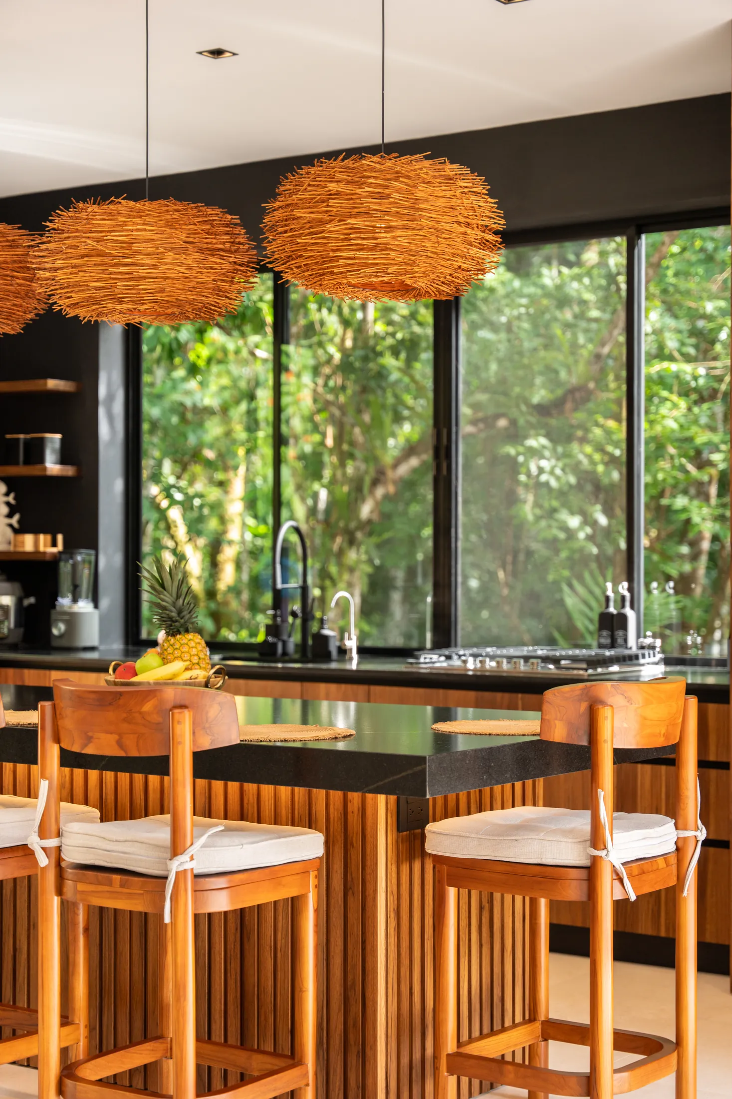Villa Amapola interior by EGSU Homes